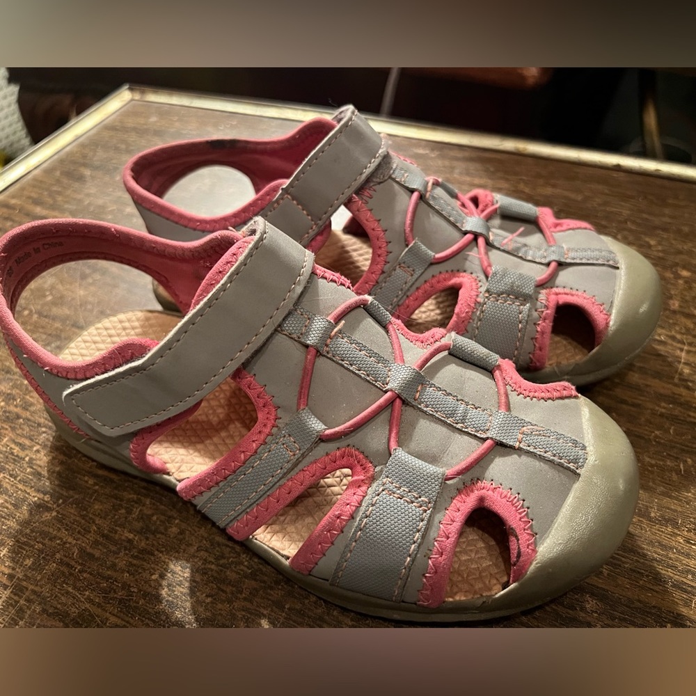 Rugged Outback Closed Toe Girls Sandal